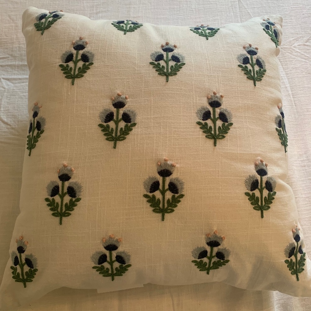 Set of Two ~ Decorative Pillows